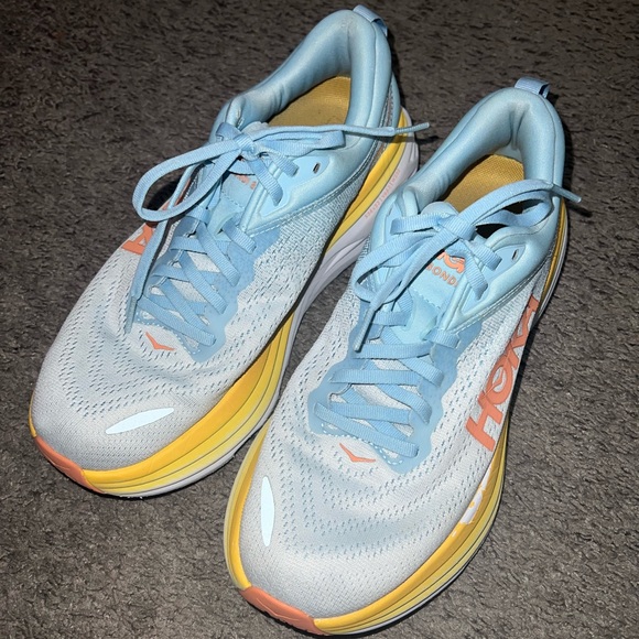 Hoka Shoes - Hoka Bondi 8 size 9.5